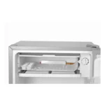 ثلاجة صغيرة