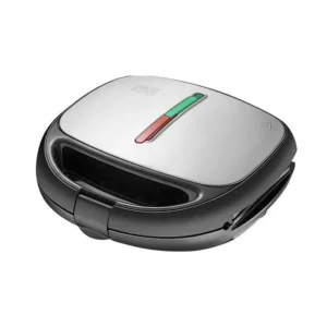 صانعة ساندويتش