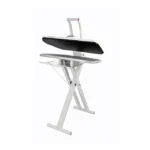 مكواة ملابس