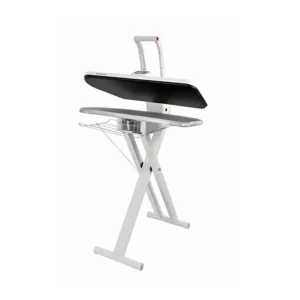 مكواة ملابس